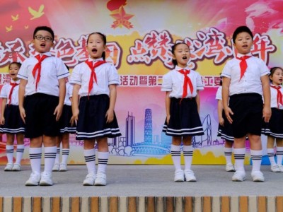 革命的诗句大全